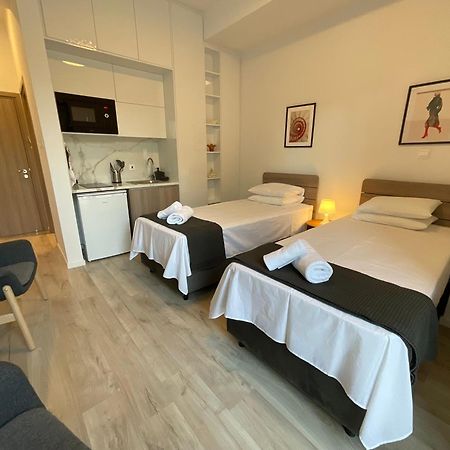 Le Voyageur By The Sea - Furnished Rooms Larnaca Eksteriør billede