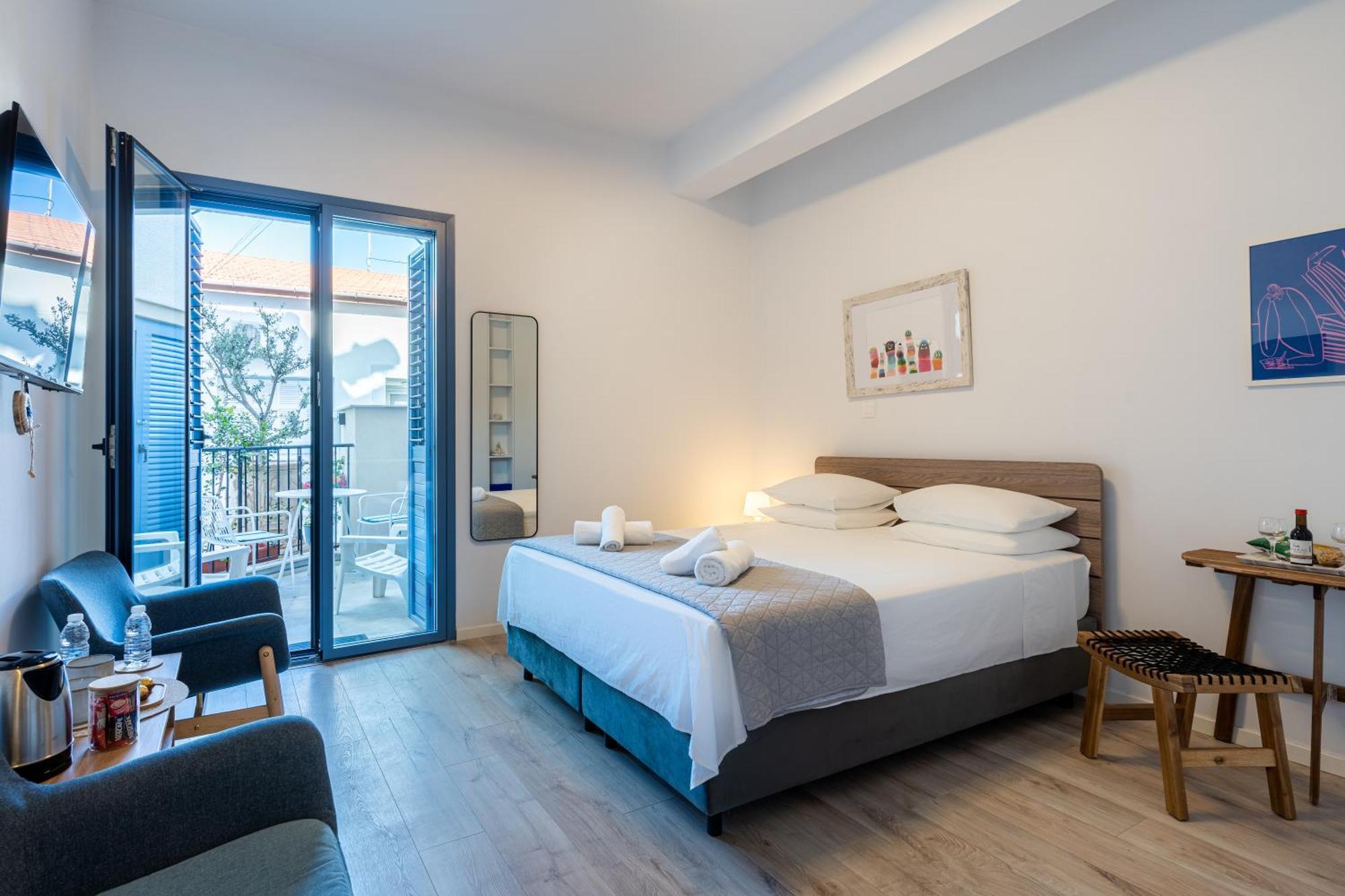 Le Voyageur By The Sea - Furnished Rooms Larnaca Eksteriør billede